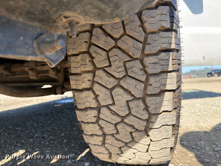 image for item EA0034 2009 Ford F250 Super Duty Ext. Cab pickup truck