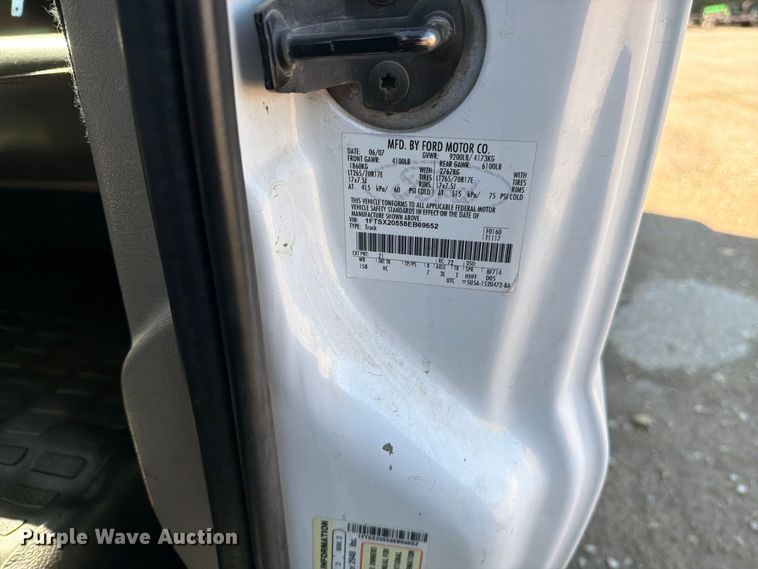 image for item EA0034 2009 Ford F250 Super Duty Ext. Cab pickup truck