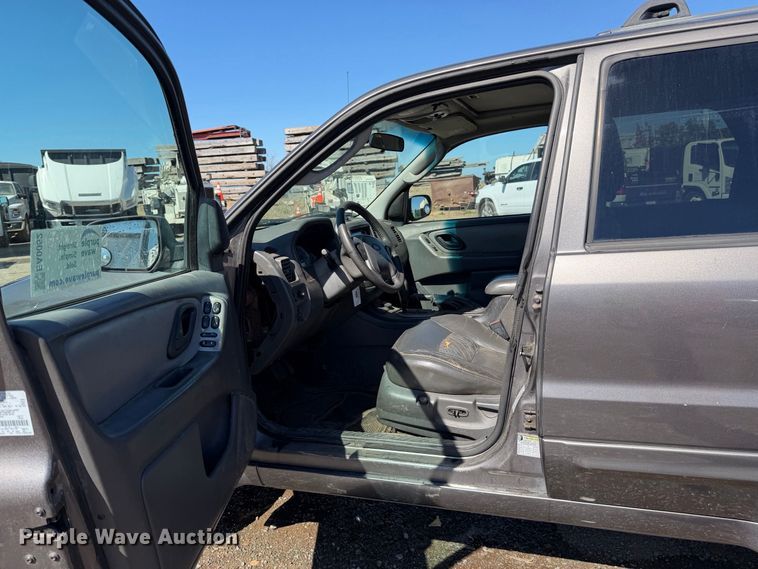 image for item EA0052 2006 Ford Escape SUV