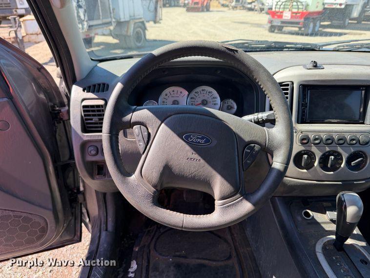 image for item EA0052 2006 Ford Escape SUV