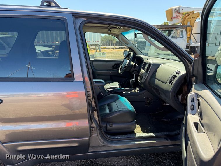 image for item EA0052 2006 Ford Escape SUV