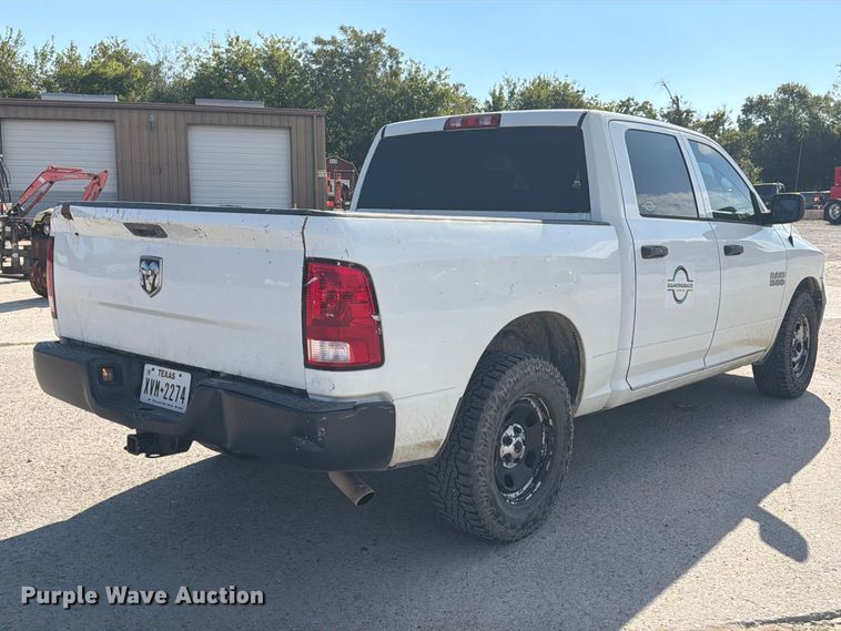 image for item EA7359 2016 RAM 1500 Crew Cab pickup truck