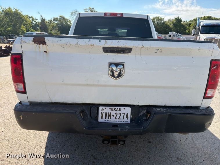 image for item EA7359 2016 RAM 1500 Crew Cab pickup truck