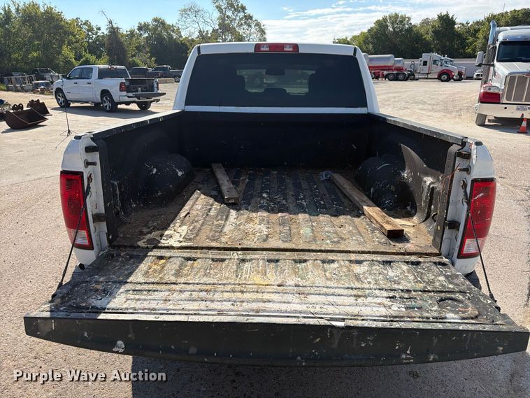 image for item EA7359 2016 RAM 1500 Crew Cab pickup truck