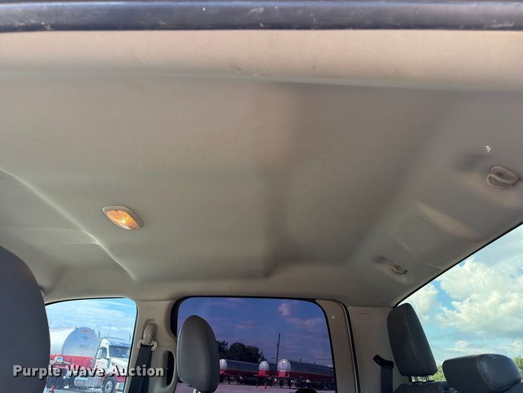 image for item EA7359 2016 RAM 1500 Crew Cab pickup truck