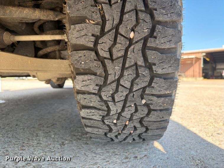 image for item EA7359 2016 RAM 1500 Crew Cab pickup truck