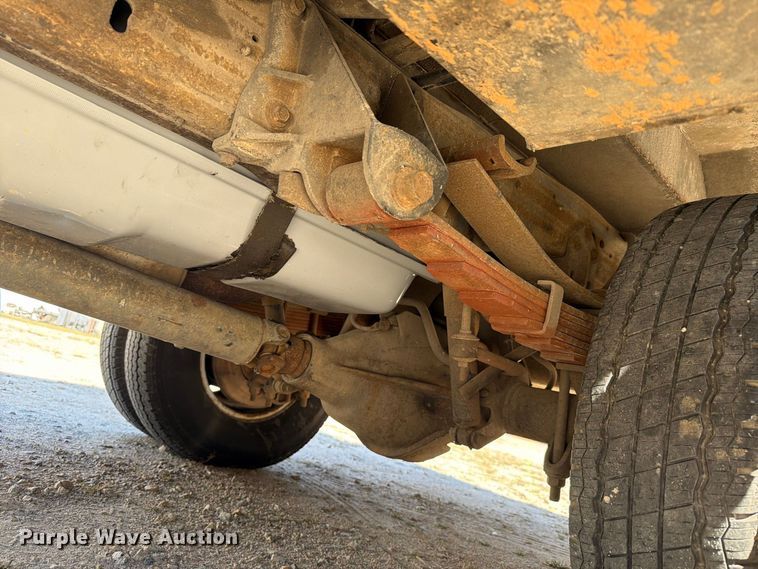 image for item EF1403 1997 Ford F450 utility / service truck