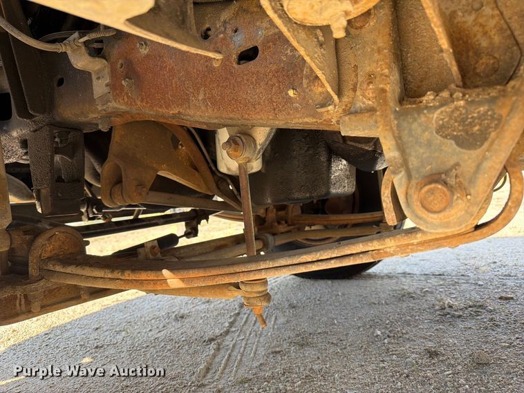image for item EF1403 1997 Ford F450 utility / service truck