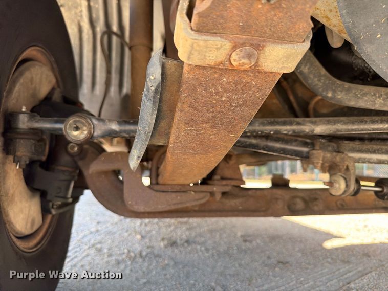 image for item EF1403 1997 Ford F450 utility / service truck