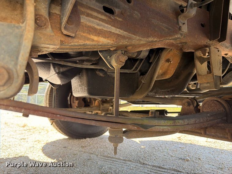 image for item EF1403 1997 Ford F450 utility / service truck