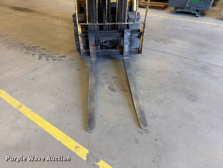 image for item EF1421 HYSTER H50 forklift
