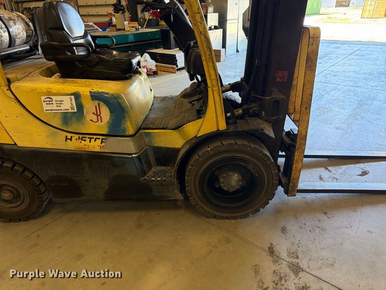 image for item EF1421 HYSTER H50 forklift