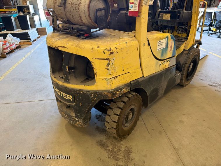 image for item EF1421 HYSTER H50 forklift