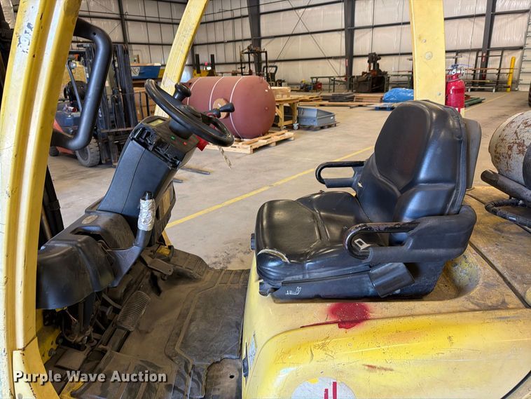 image for item EF1421 HYSTER H50 forklift