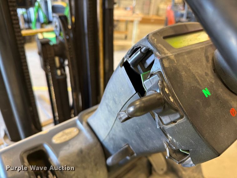 image for item EF1421 HYSTER H50 forklift