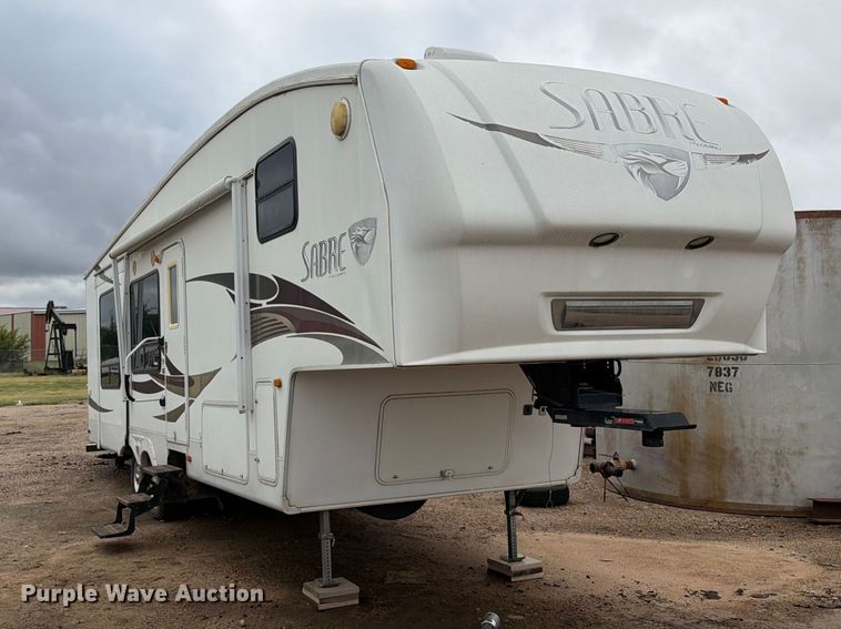 image for item EI7672 2009 Forest River Sabre camper