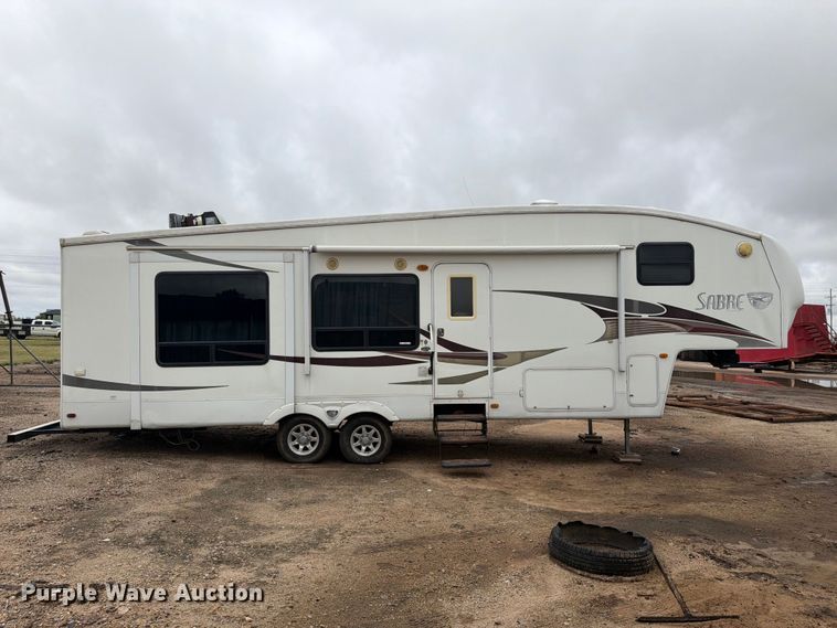 image for item EI7672 2009 Forest River Sabre camper