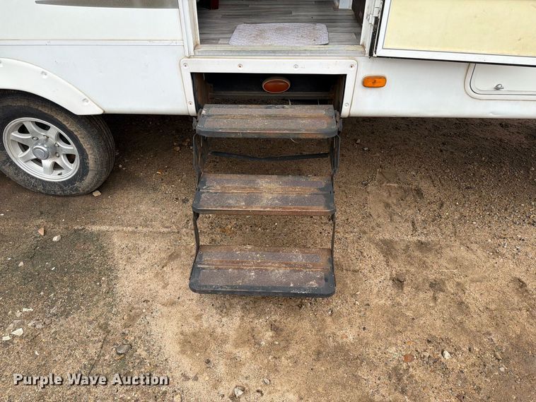 image for item EI7672 2009 Forest River Sabre camper