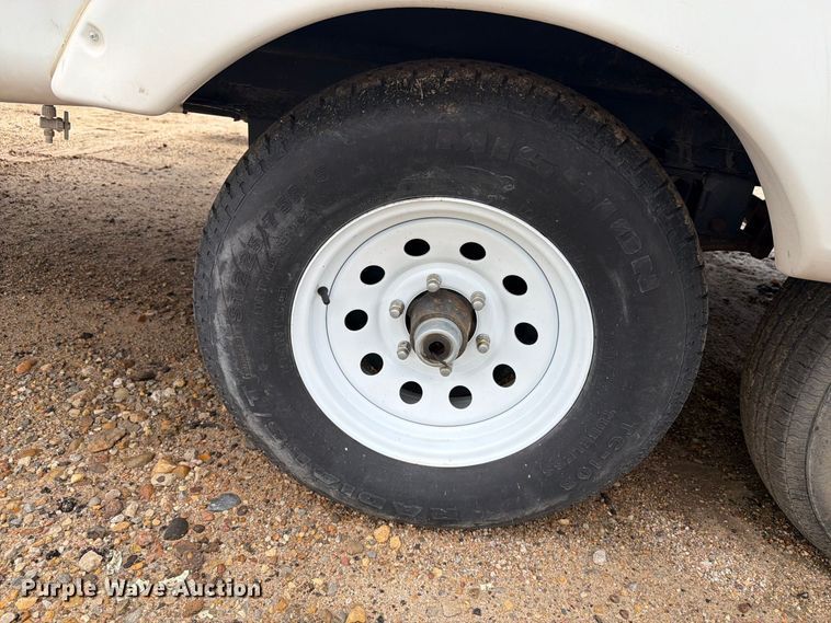 image for item EI7672 2009 Forest River Sabre camper