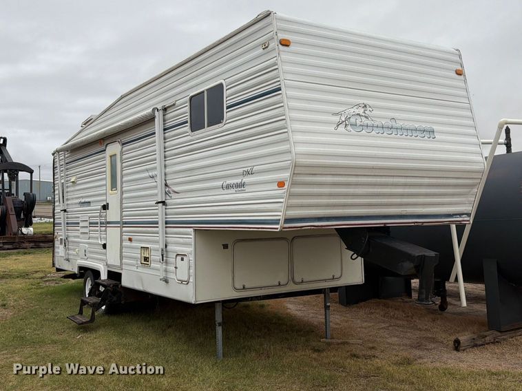 2002 Coachmen Cascade DXL camper