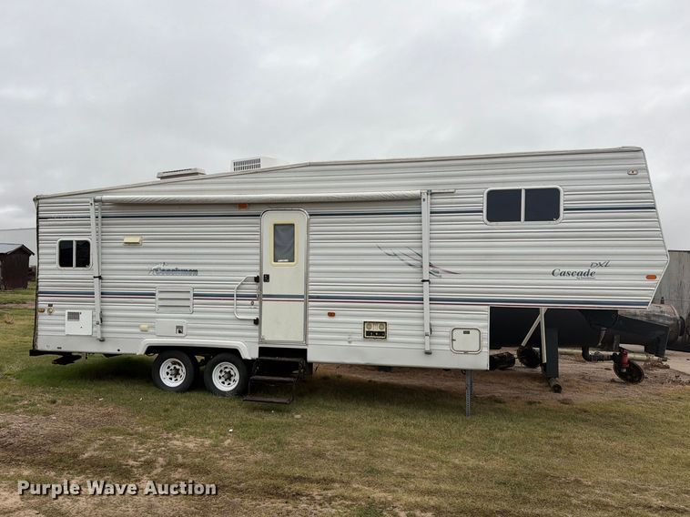 image for item EI7676 2002 Coachmen Cascade DXL camper
