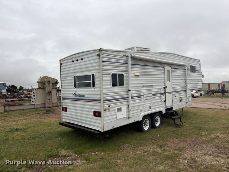 image for item EI7676 2002 Coachmen Cascade DXL camper