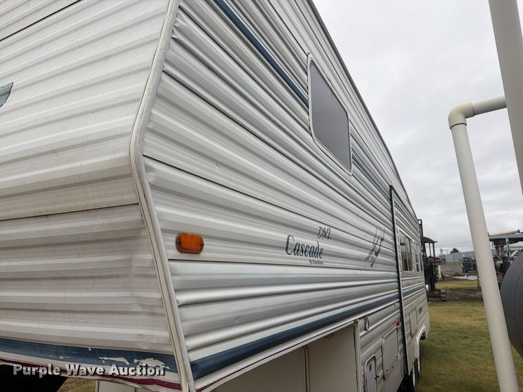 image for item EI7676 2002 Coachmen Cascade DXL camper
