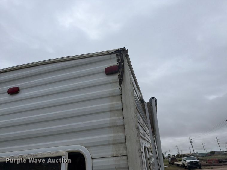 image for item EI7676 2002 Coachmen Cascade DXL camper
