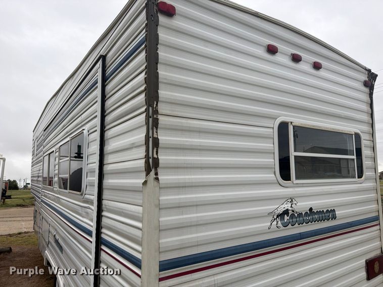 image for item EI7676 2002 Coachmen Cascade DXL camper