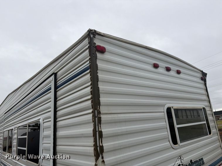 image for item EI7676 2002 Coachmen Cascade DXL camper