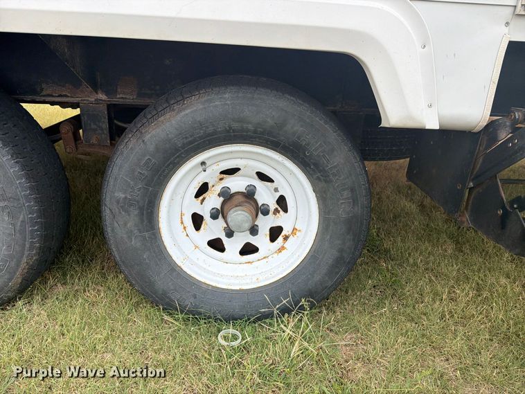 image for item EI7676 2002 Coachmen Cascade DXL camper