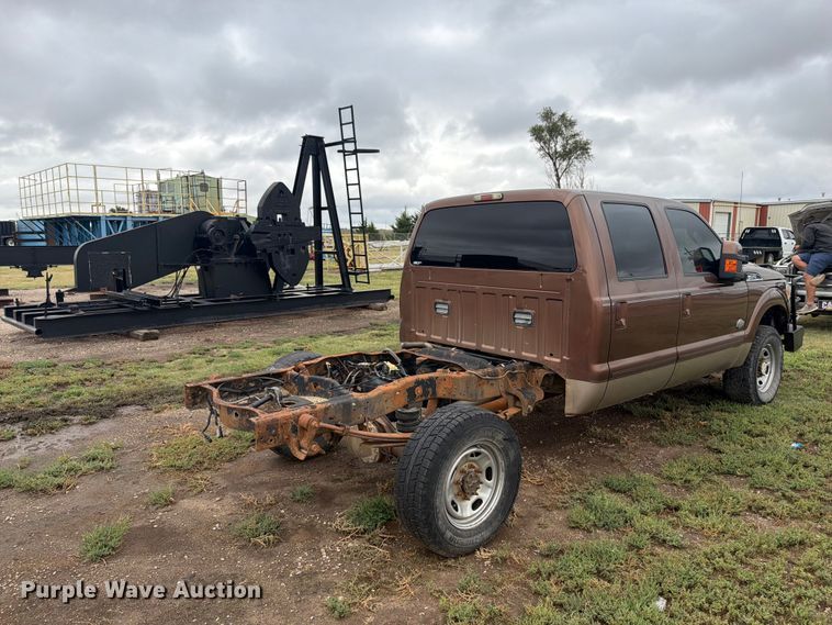 image for item EI7678 2011 Ford F250 Super Duty pickup truck cab and chassis