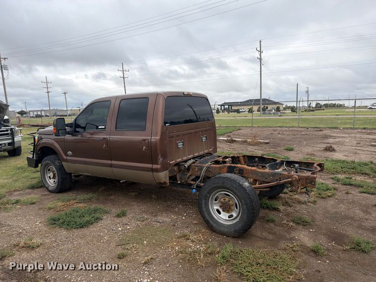 image for item EI7678 2011 Ford F250 Super Duty pickup truck cab and chassis