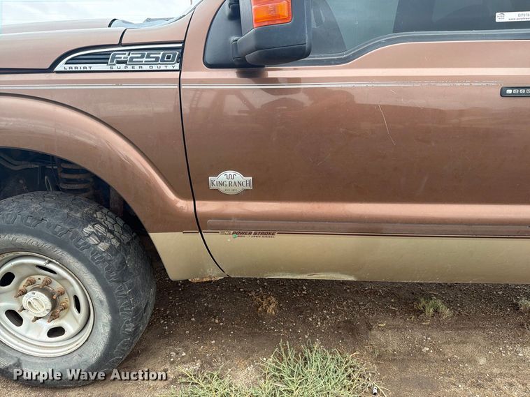 image for item EI7678 2011 Ford F250 Super Duty pickup truck cab and chassis