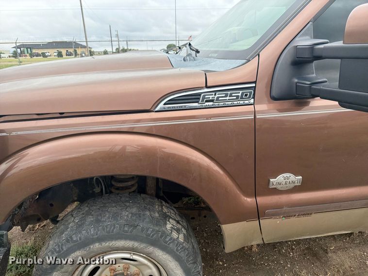 image for item EI7678 2011 Ford F250 Super Duty pickup truck cab and chassis