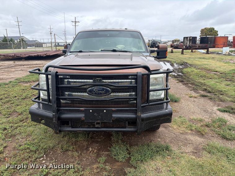 image for item EI7678 2011 Ford F250 Super Duty pickup truck cab and chassis