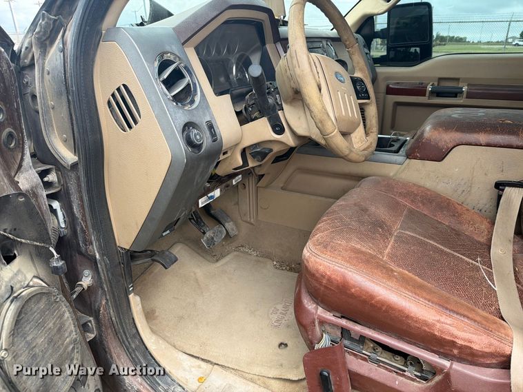 image for item EI7678 2011 Ford F250 Super Duty pickup truck cab and chassis