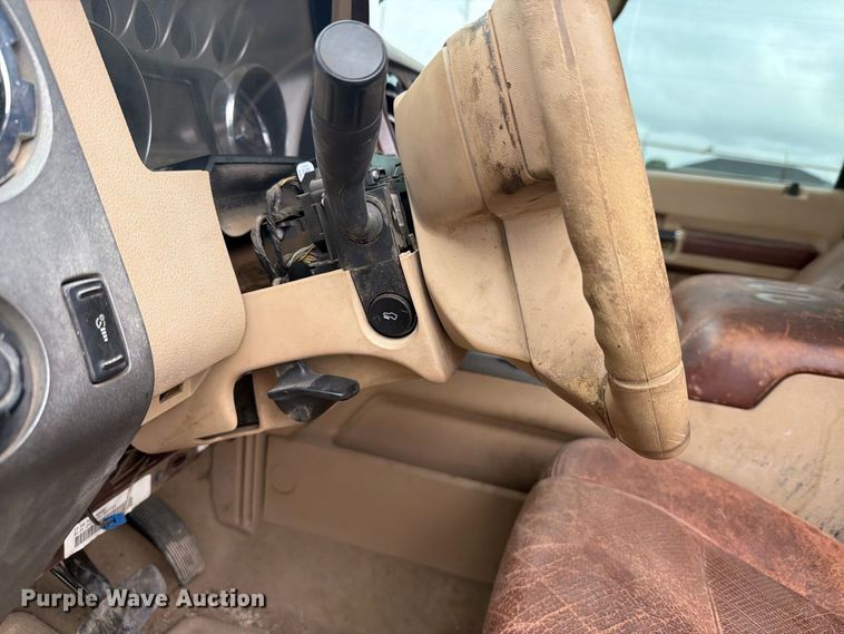image for item EI7678 2011 Ford F250 Super Duty pickup truck cab and chassis