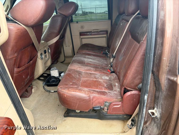 image for item EI7678 2011 Ford F250 Super Duty pickup truck cab and chassis