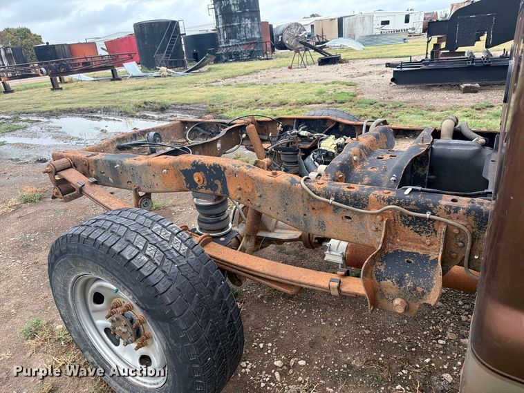 image for item EI7678 2011 Ford F250 Super Duty pickup truck cab and chassis