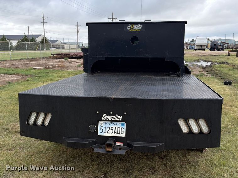 image for item EI7679 2005 Ford F450 Crew Cab flatbed truck