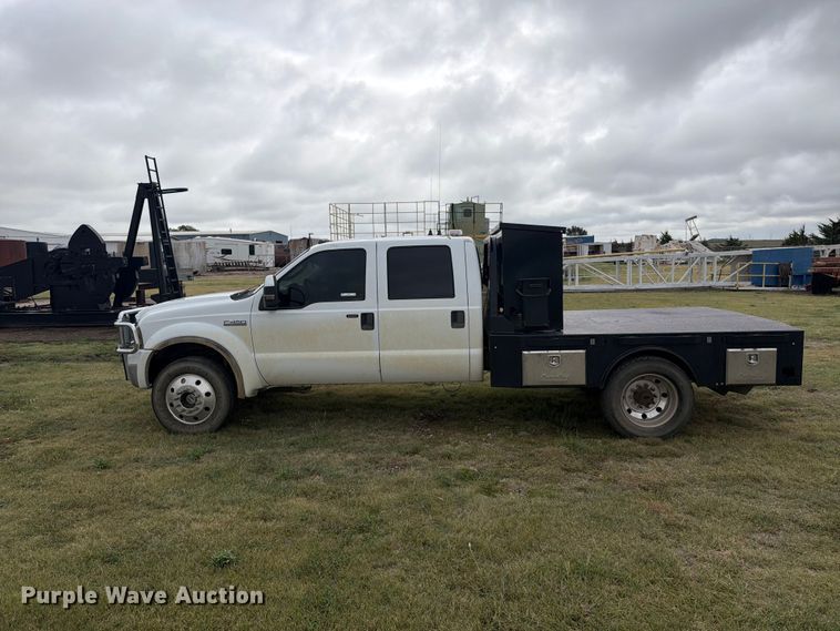 image for item EI7679 2005 Ford F450 Crew Cab flatbed truck