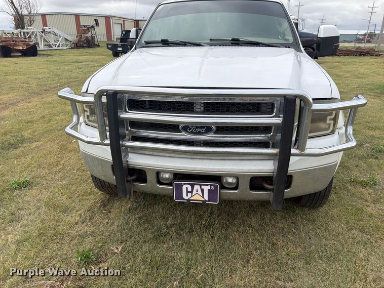 image for item EI7679 2005 Ford F450 Crew Cab flatbed truck