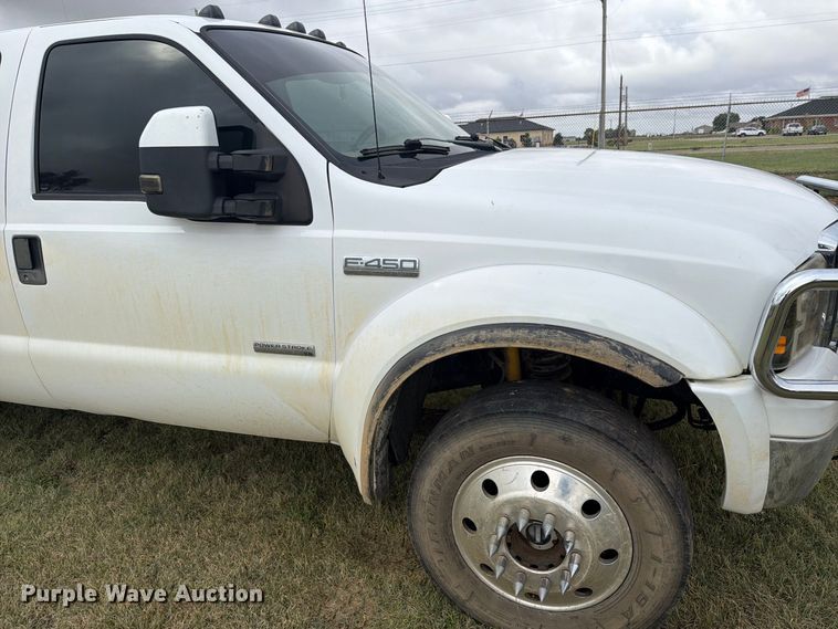 image for item EI7679 2005 Ford F450 Crew Cab flatbed truck