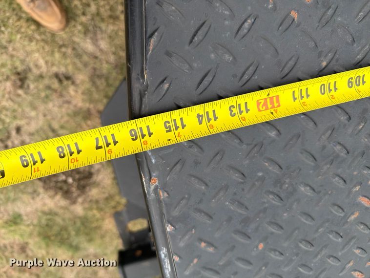 image for item EI7679 2005 Ford F450 Crew Cab flatbed truck
