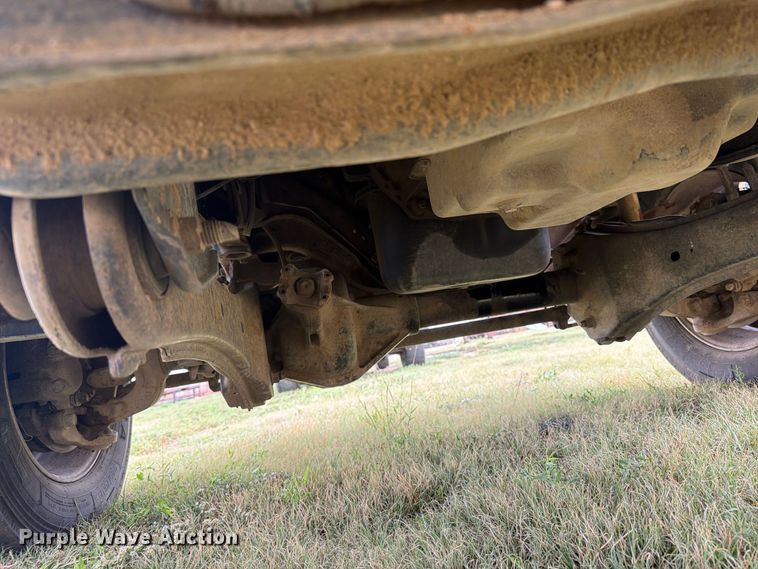image for item EI7679 2005 Ford F450 Crew Cab flatbed truck