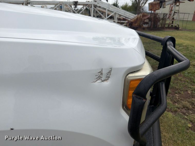 image for item EI7680 2017 Ford F250 Super Duty Crew Cab bale bed pickup truck