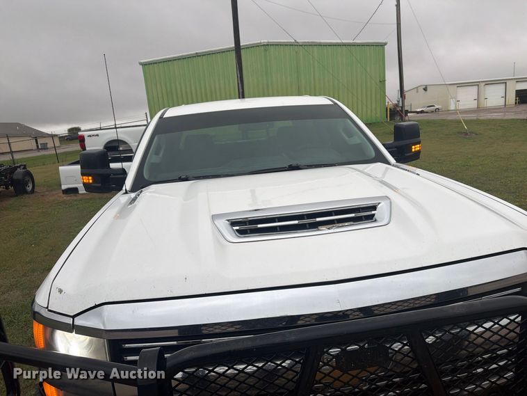 image for item EI7750 2017 Chevrolet Silverado 2500HD Crew Cab pickup truck