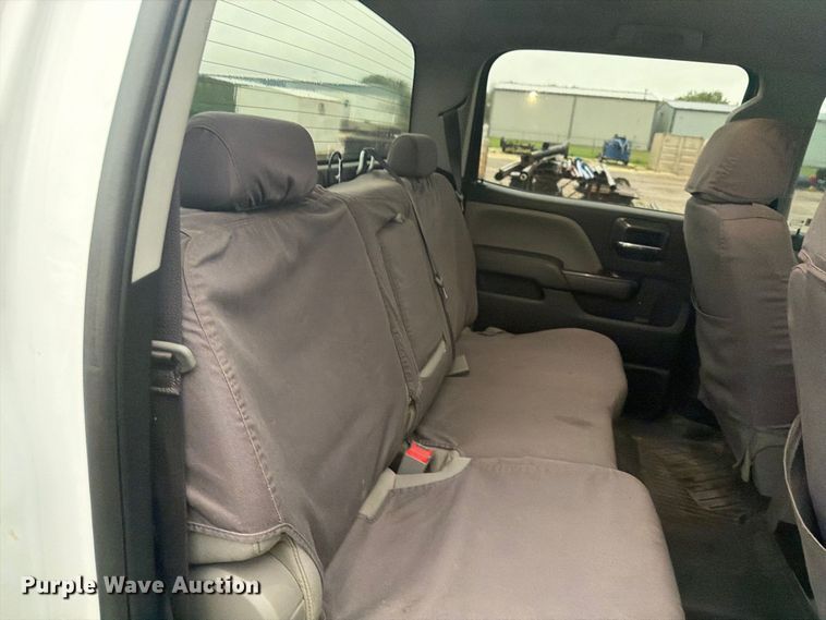 image for item EI7750 2017 Chevrolet Silverado 2500HD Crew Cab pickup truck