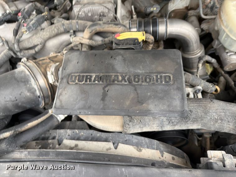 image for item EI7750 2017 Chevrolet Silverado 2500HD Crew Cab pickup truck
